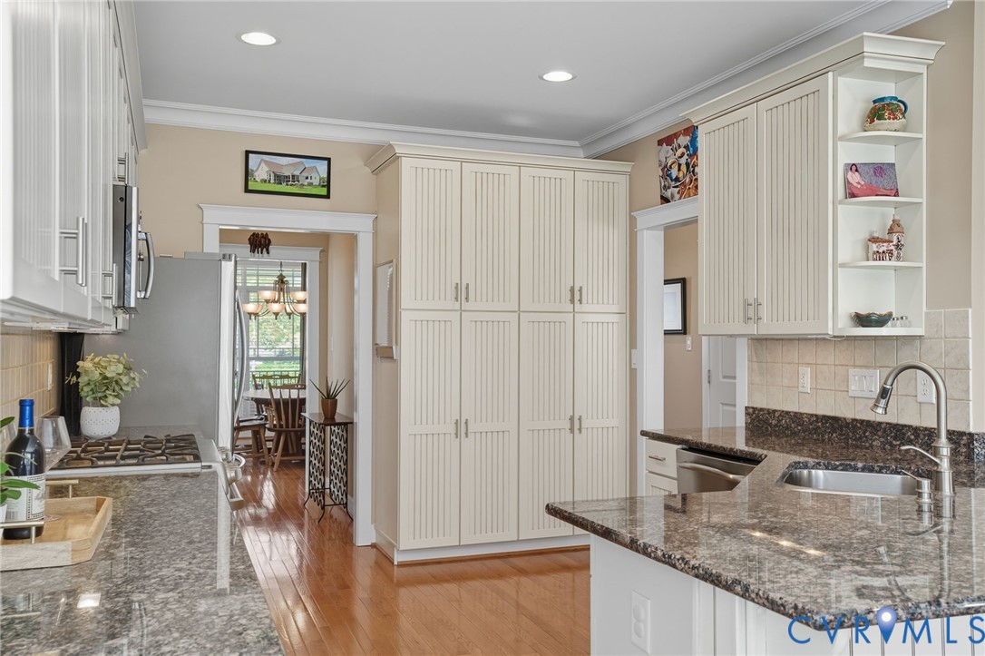 15201 Heron Pointe Way