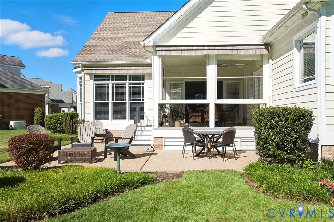 15201 Heron Pointe Way