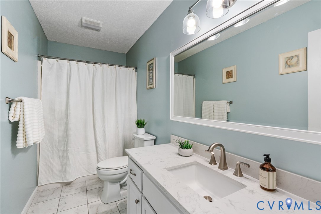 244 Parkwood Dr