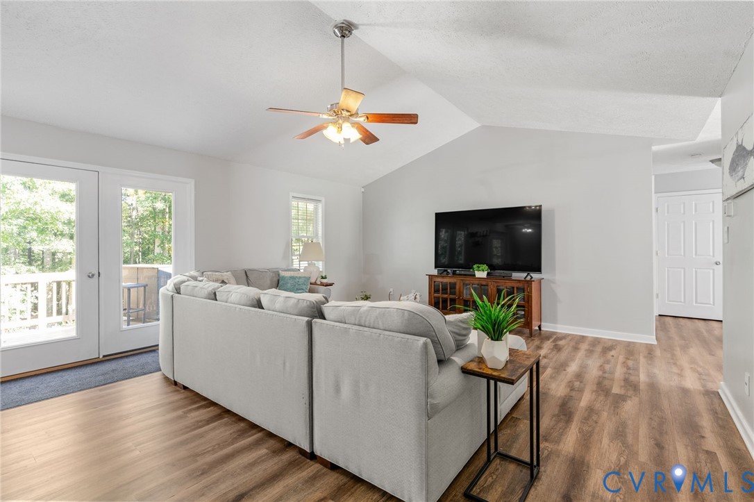 244 Parkwood Dr