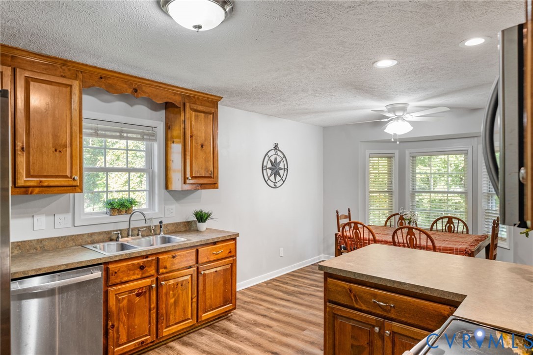 244 Parkwood Dr