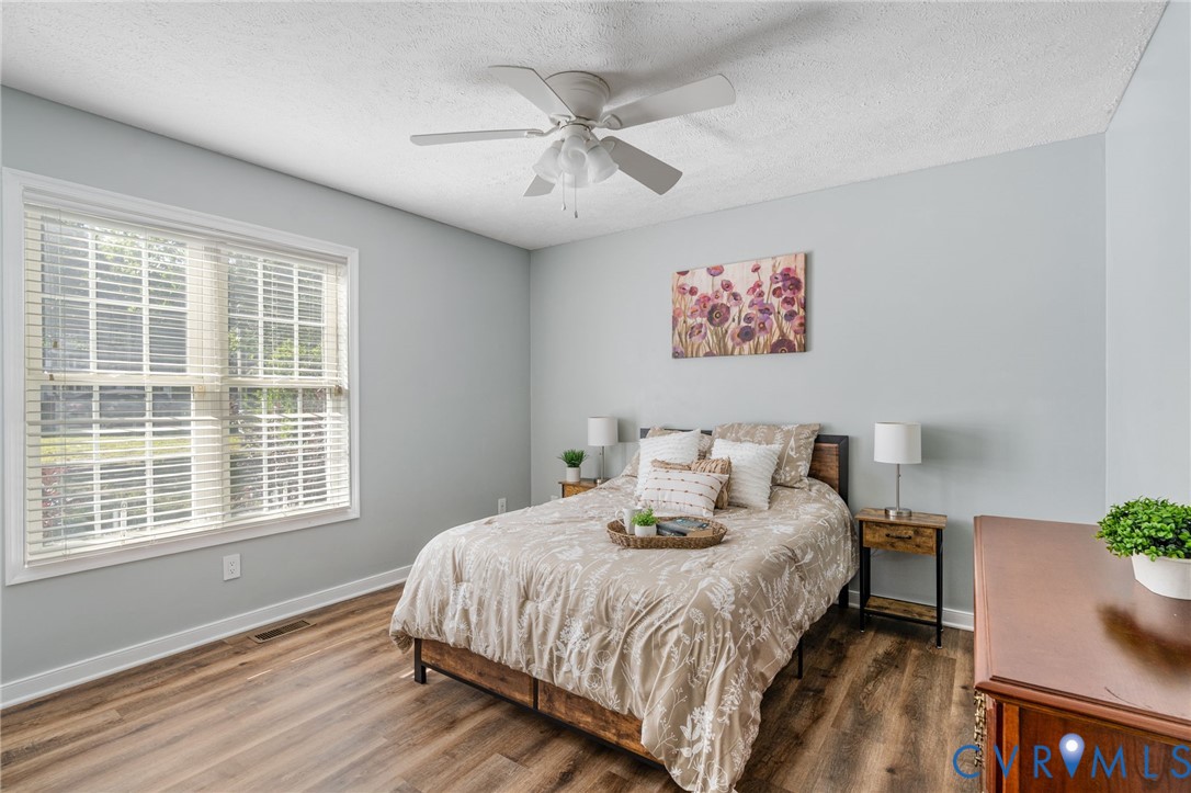 244 Parkwood Dr
