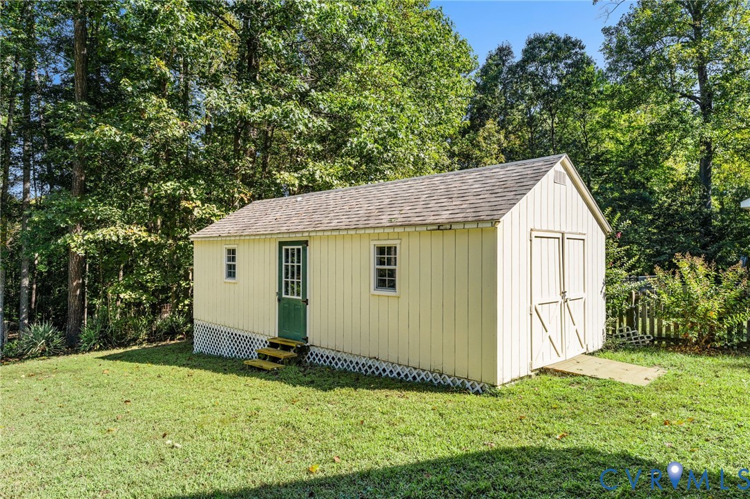 244 Parkwood Dr