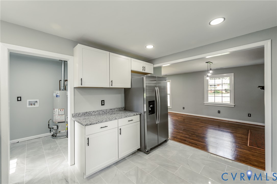 8215 Reinland Dr