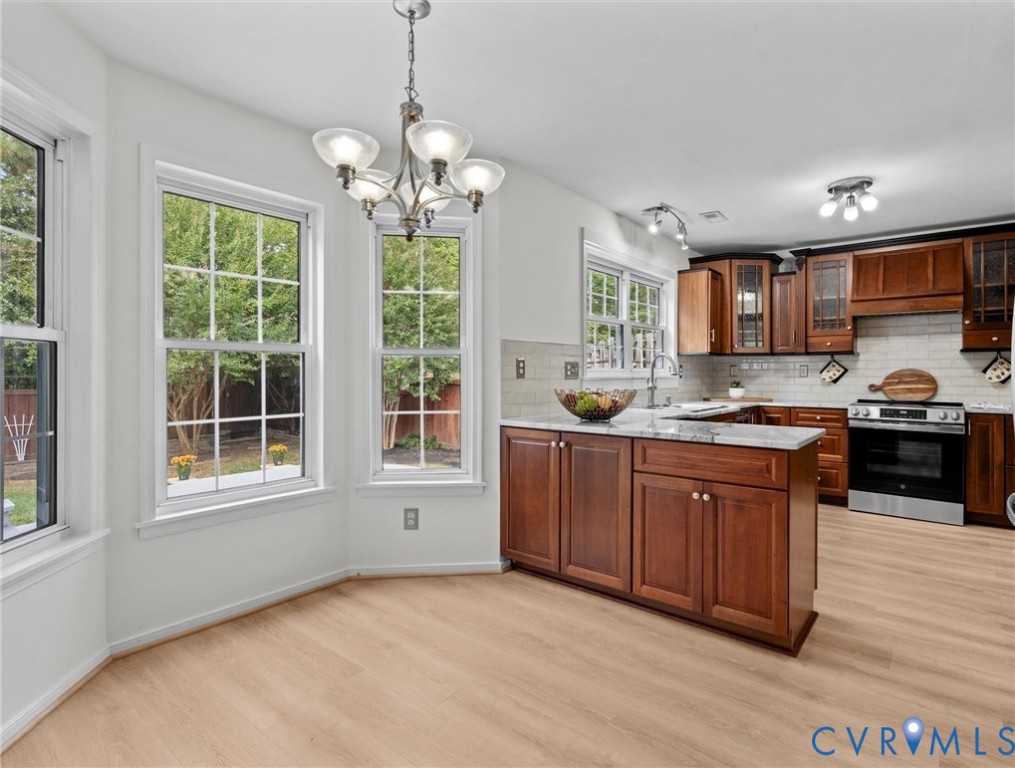 7416 Willow Ridge Ter