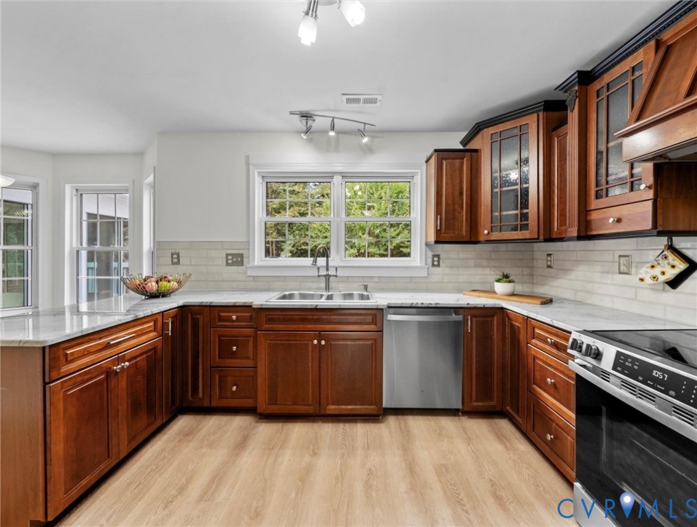 7416 Willow Ridge Ter