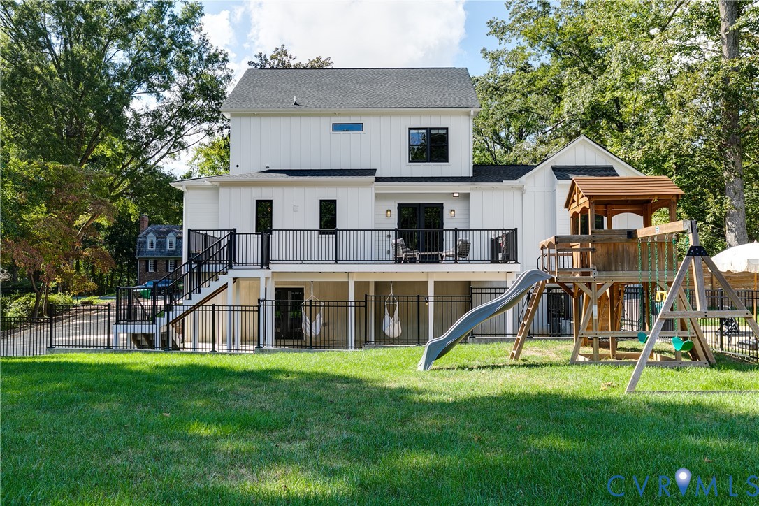 311 Berwickshire Dr