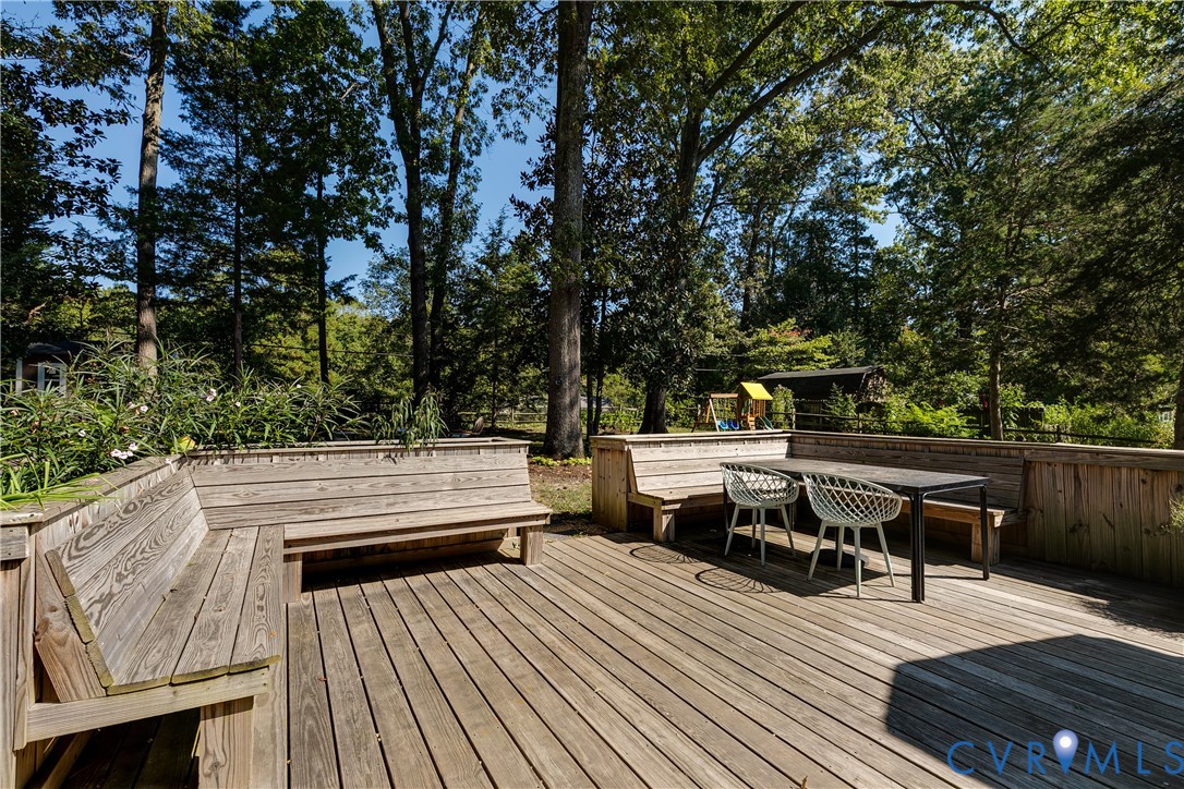 8354 W Weyburn