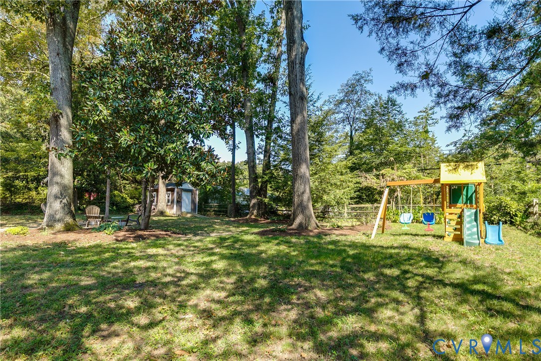 8354 W Weyburn