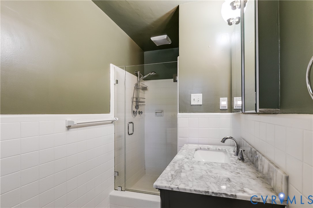 8354 W Weyburn
