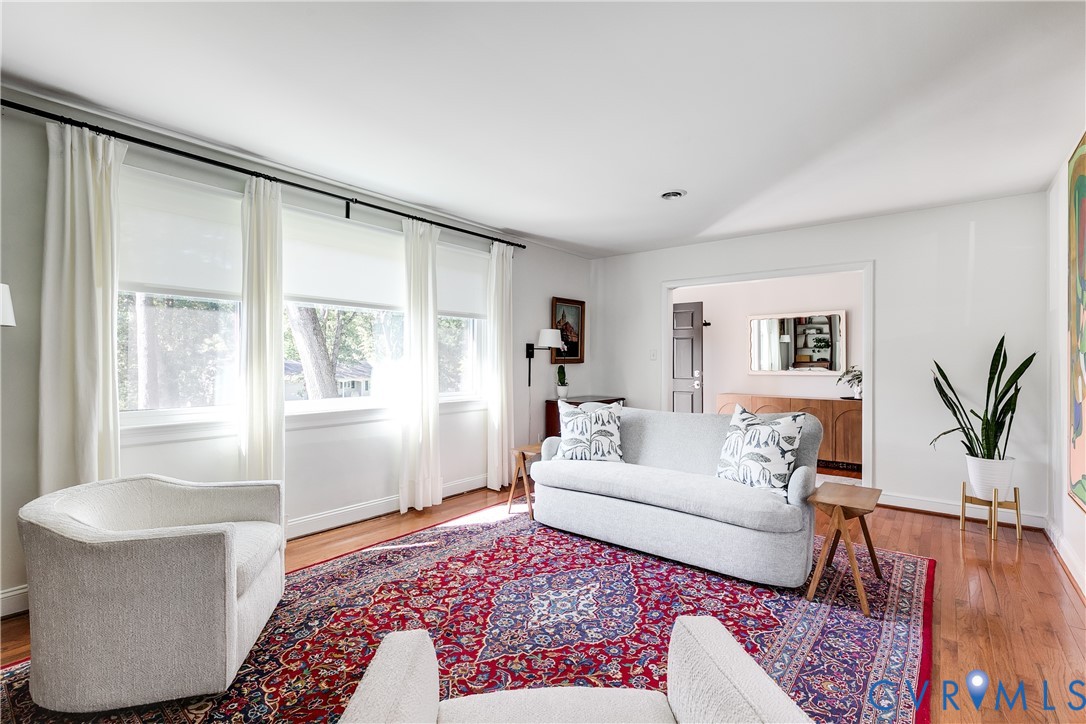 8354 W Weyburn
