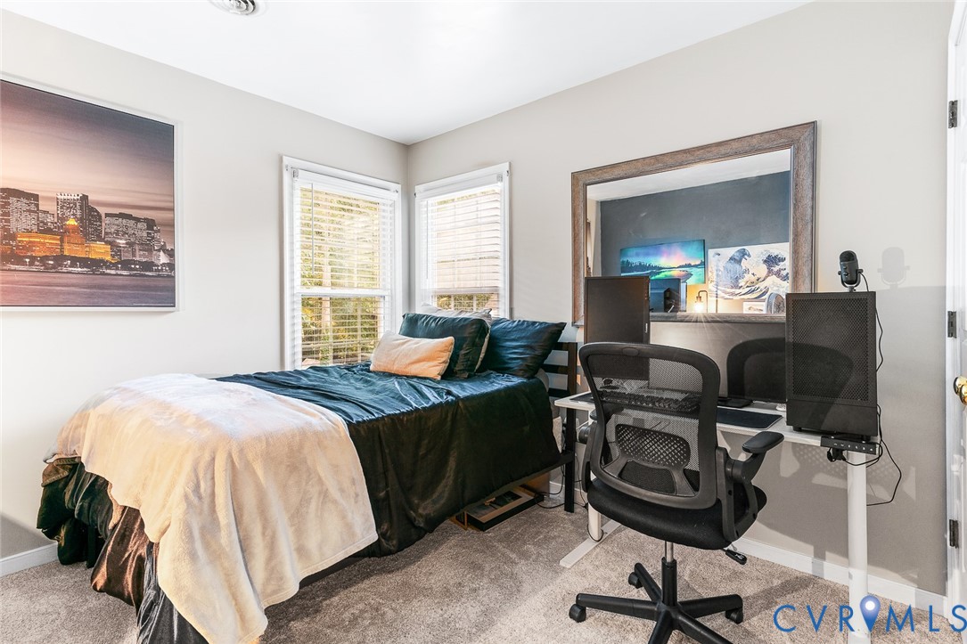 5502 Windy Ridge Ter