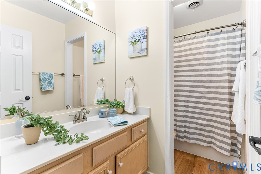 5502 Windy Ridge Ter