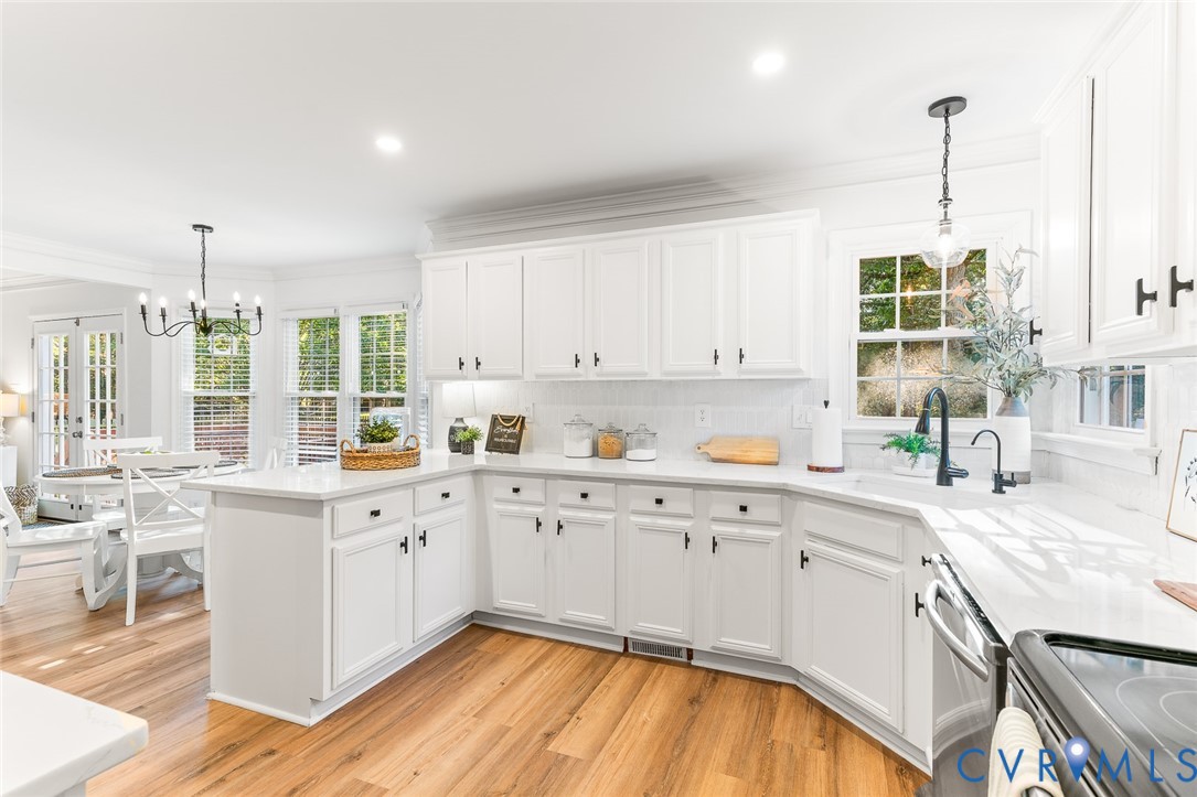 5502 Windy Ridge Ter