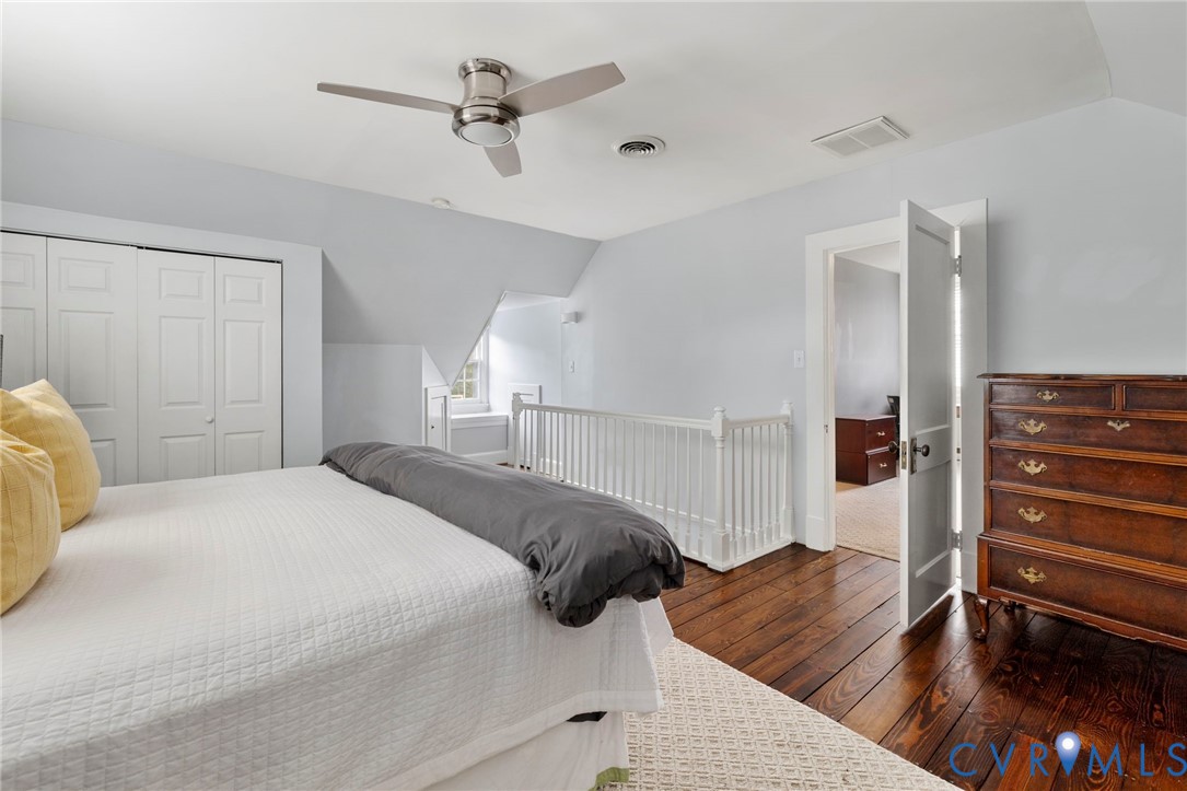 4615 Leonard Pky