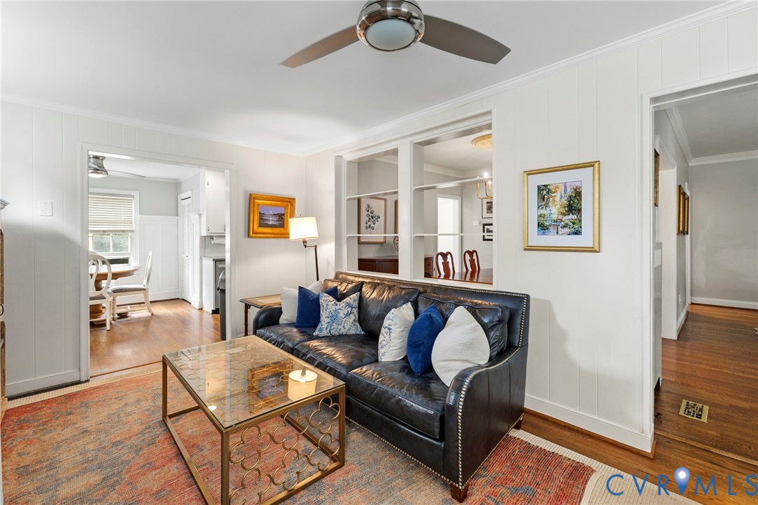 4615 Leonard Pky