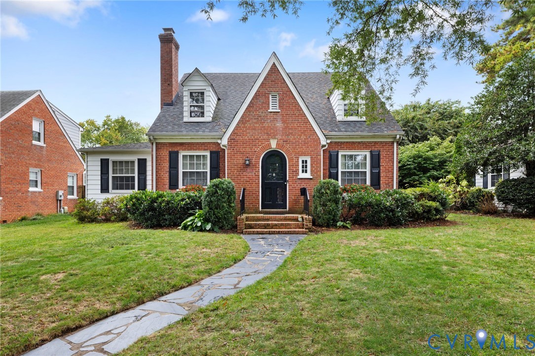 4615 Leonard Pky