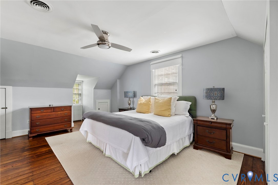 4615 Leonard Pky