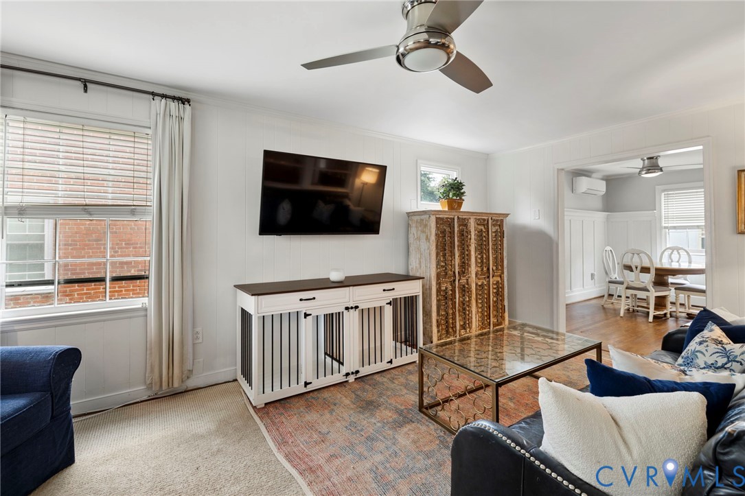 4615 Leonard Pky