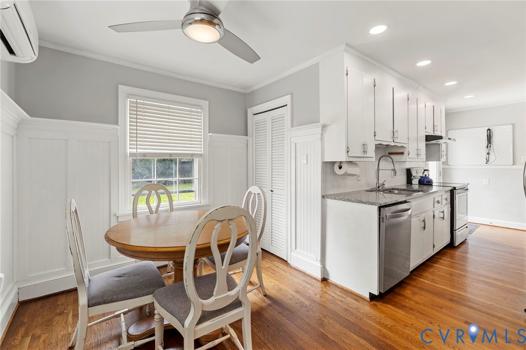 4615 Leonard Pky