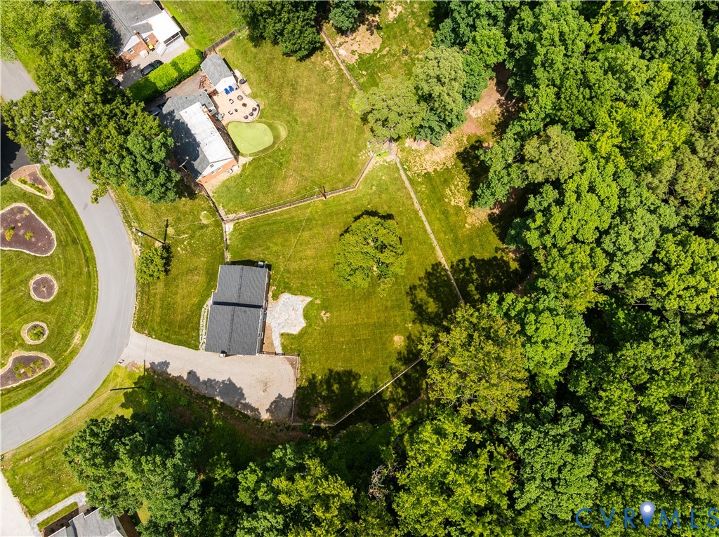 407 Briarwood Cir