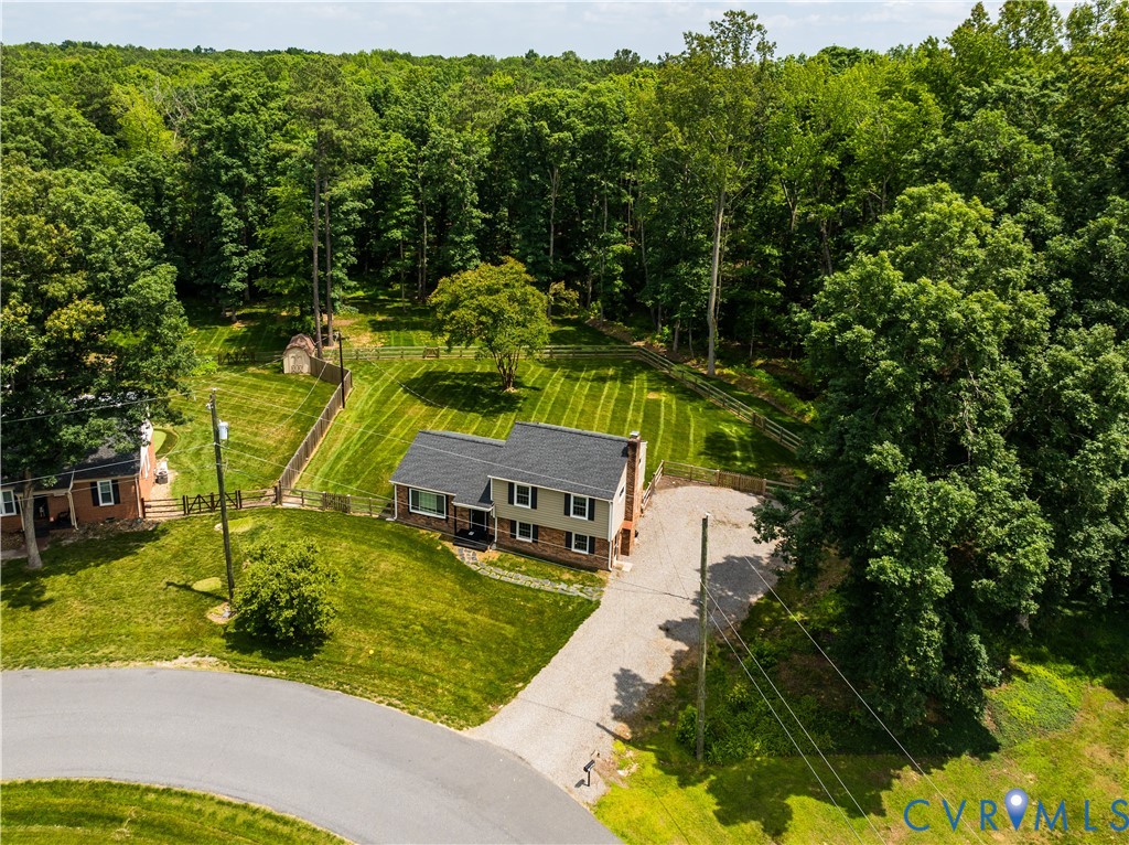 407 Briarwood Cir