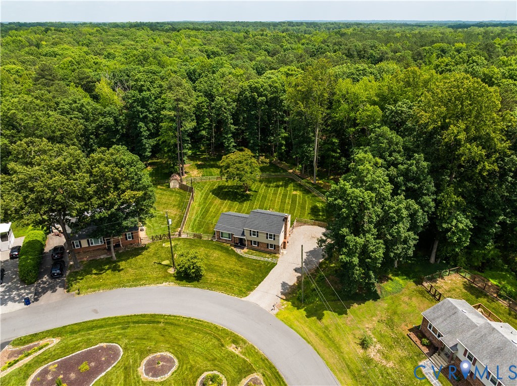 407 Briarwood Cir