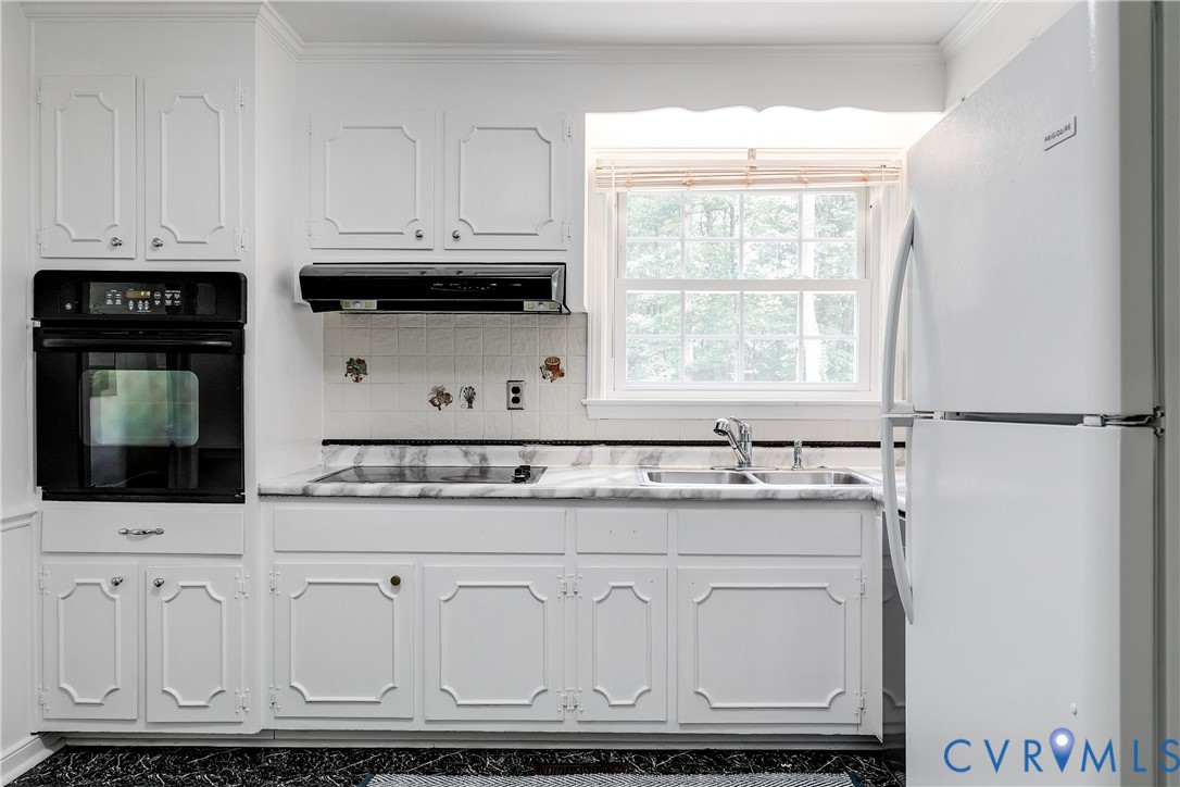 407 Briarwood Cir