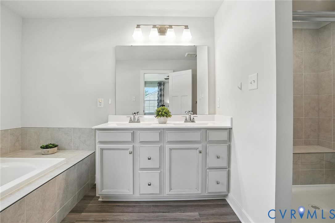 8707 Kingsland Park Dr