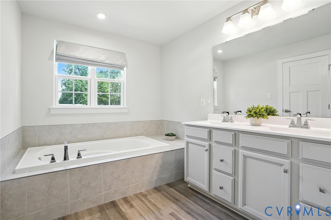 8707 Kingsland Park Dr