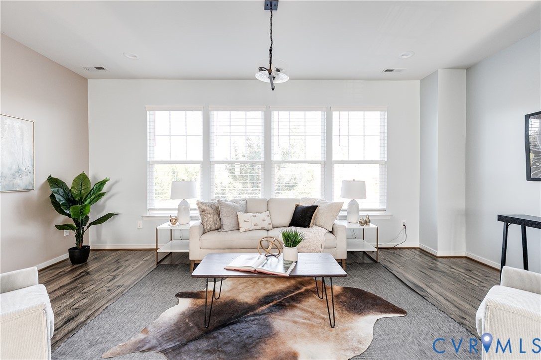 2138 Perennial Cir