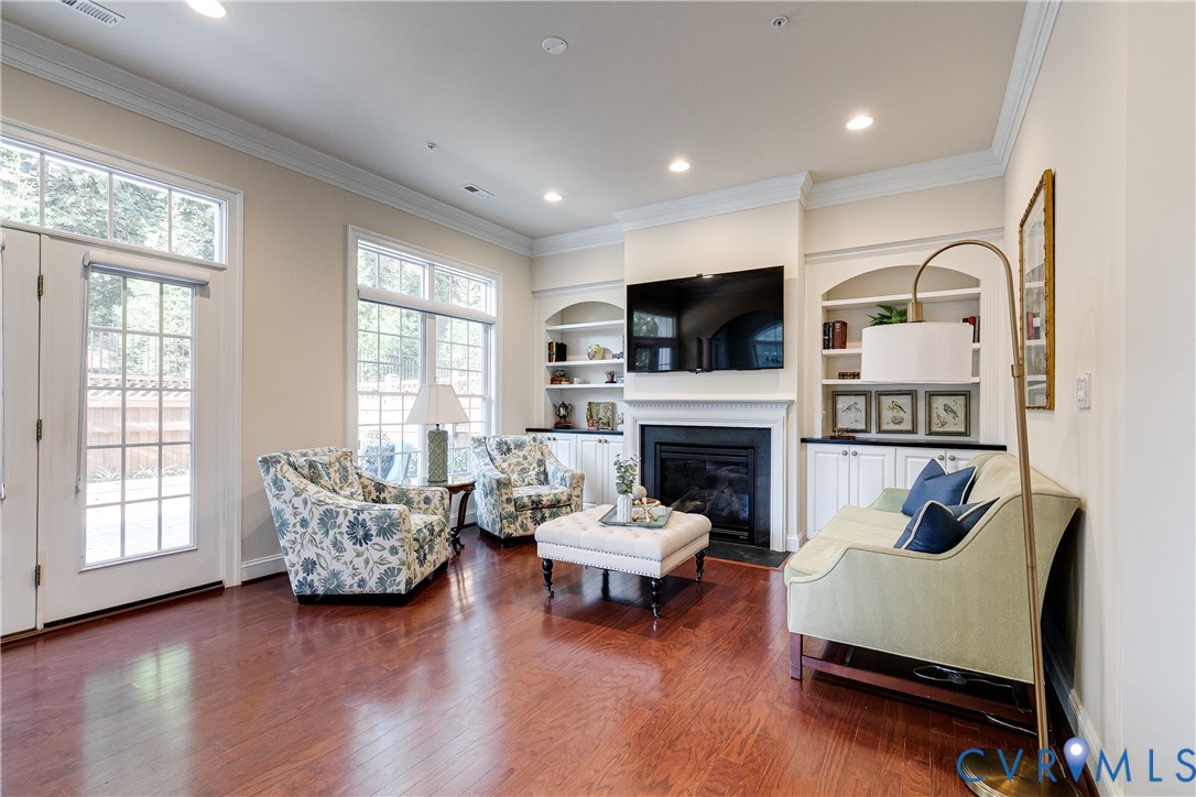 1123 Marney Ct