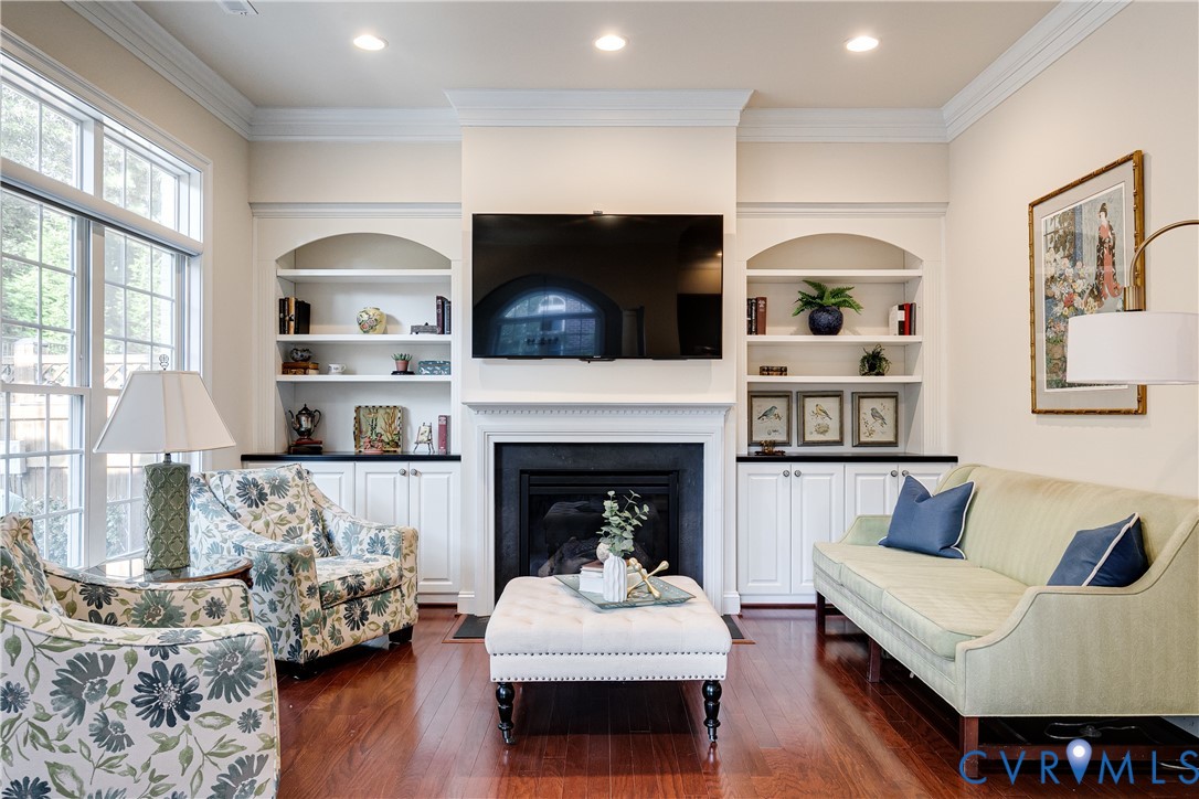 1123 Marney Ct