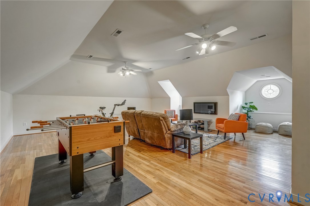 209 Arrowview Ct