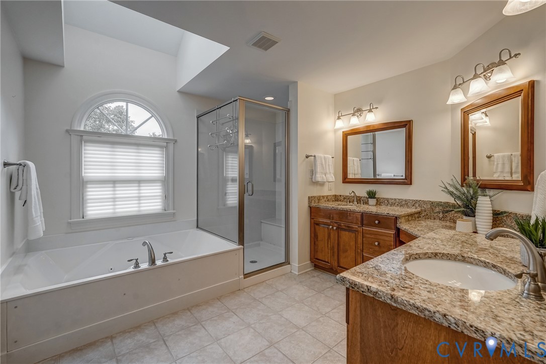209 Arrowview Ct