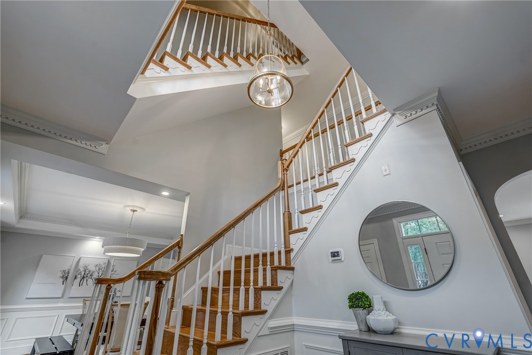 209 Arrowview Ct