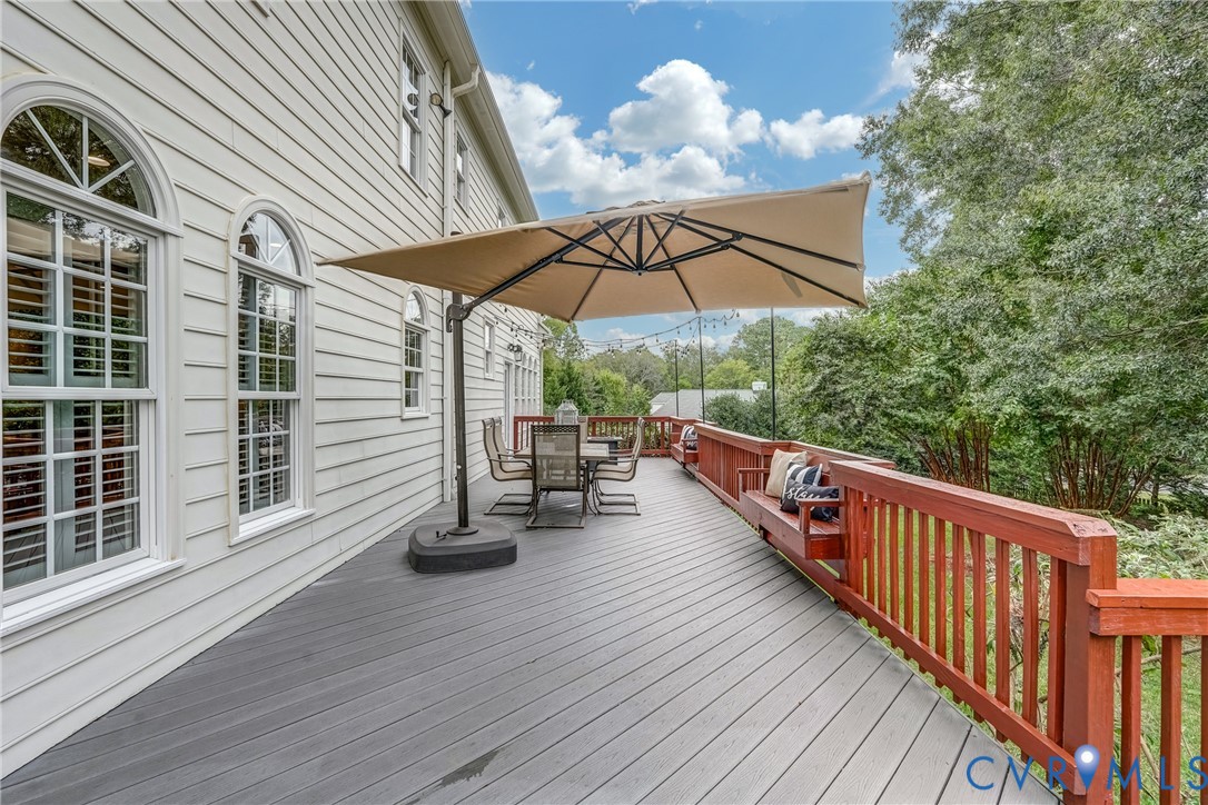209 Arrowview Ct