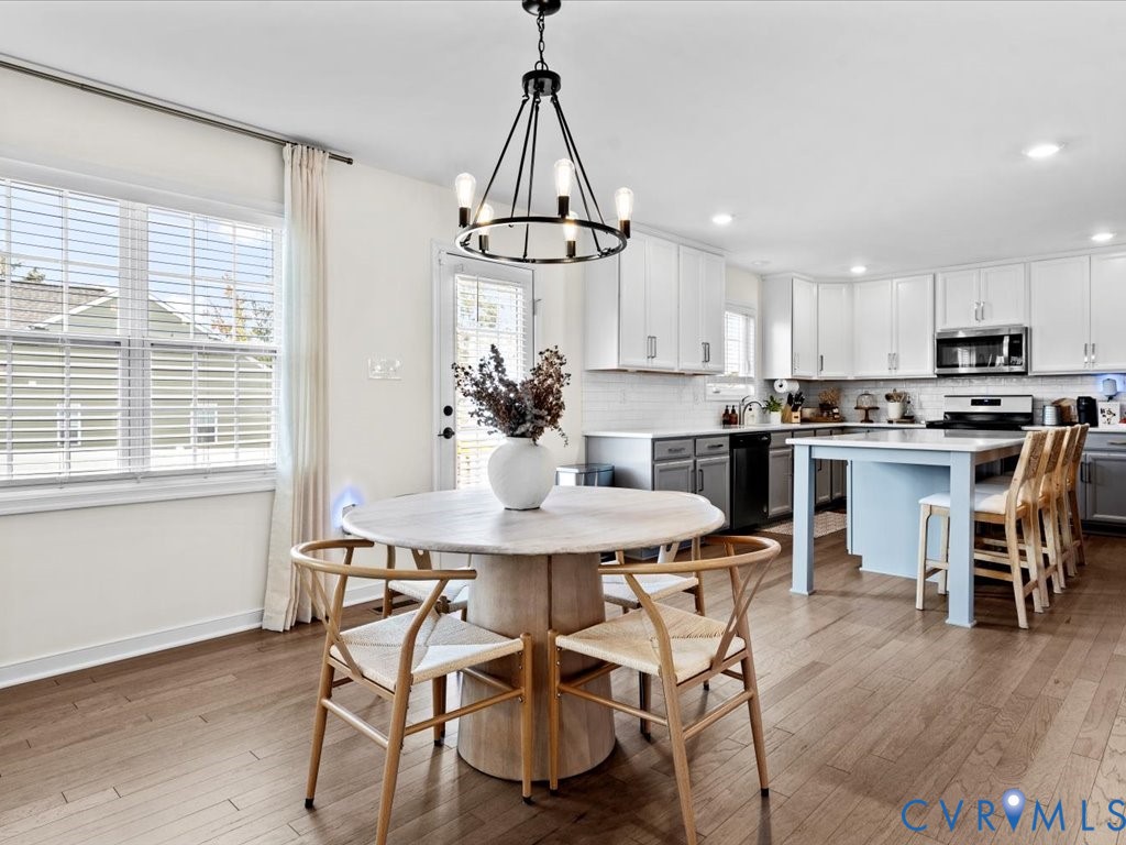 5601 Walnut Walk Dr