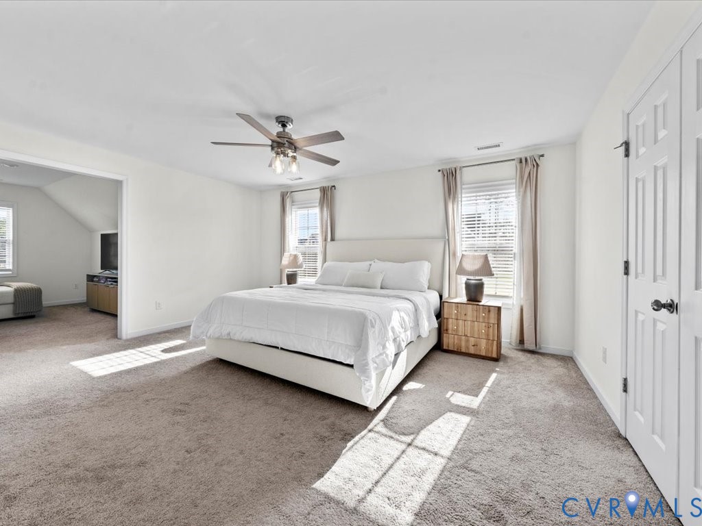 5601 Walnut Walk Dr