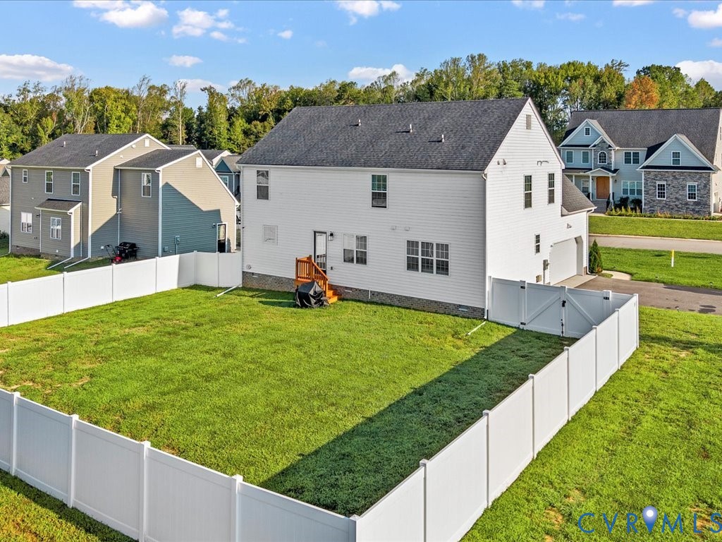 5601 Walnut Walk Dr