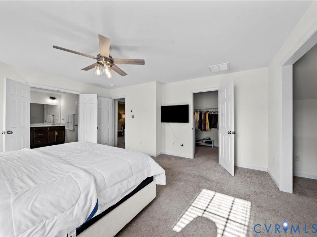 5601 Walnut Walk Dr