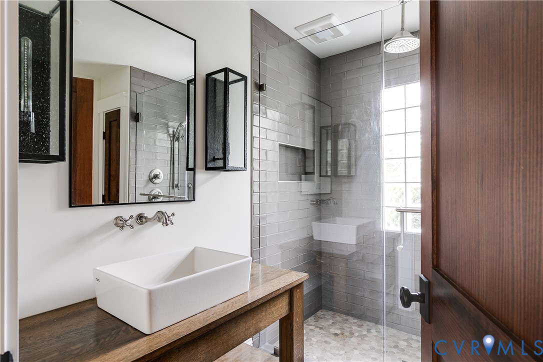 5484 Gordonsville Rd