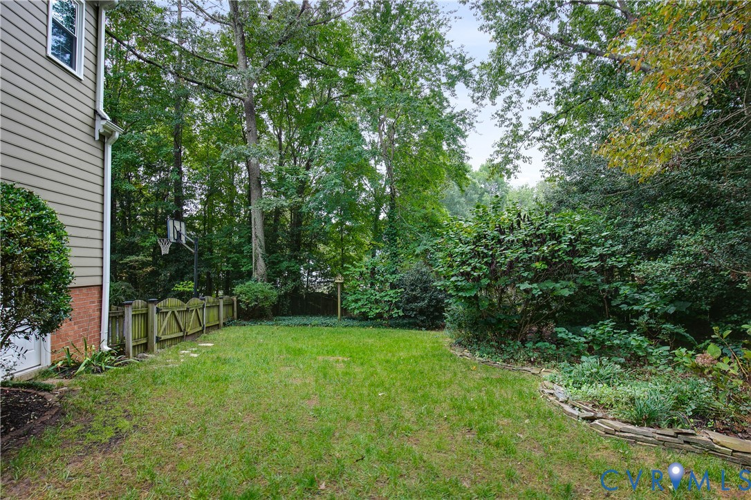 12525 Shadyglen Ct