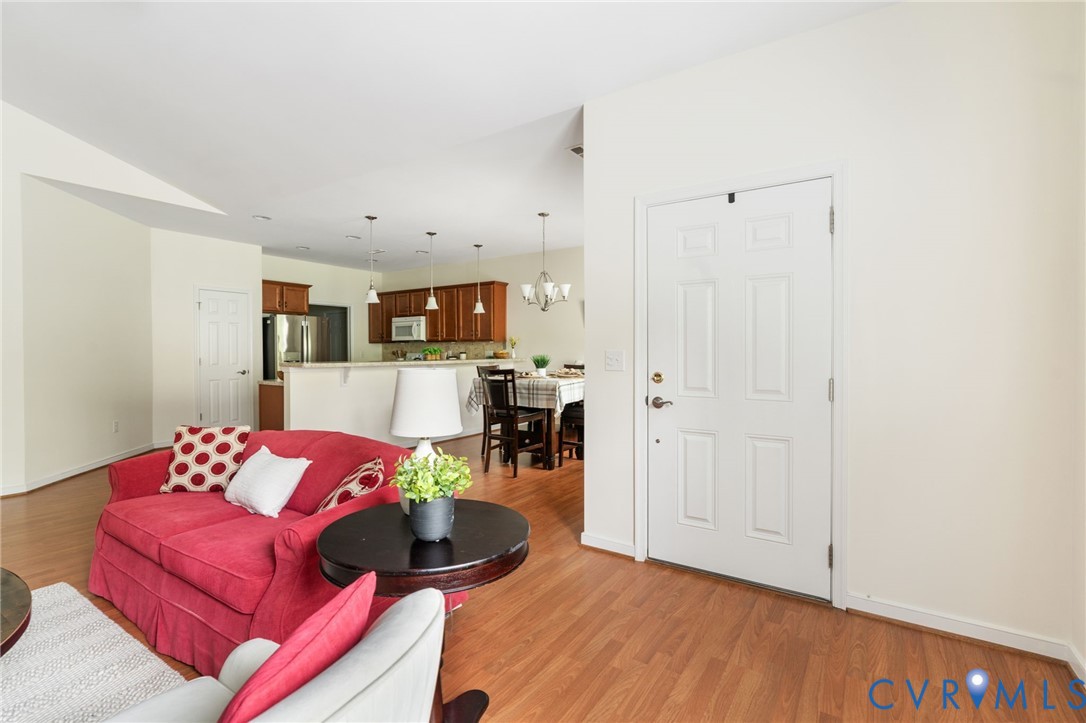 11214 Lantern Way