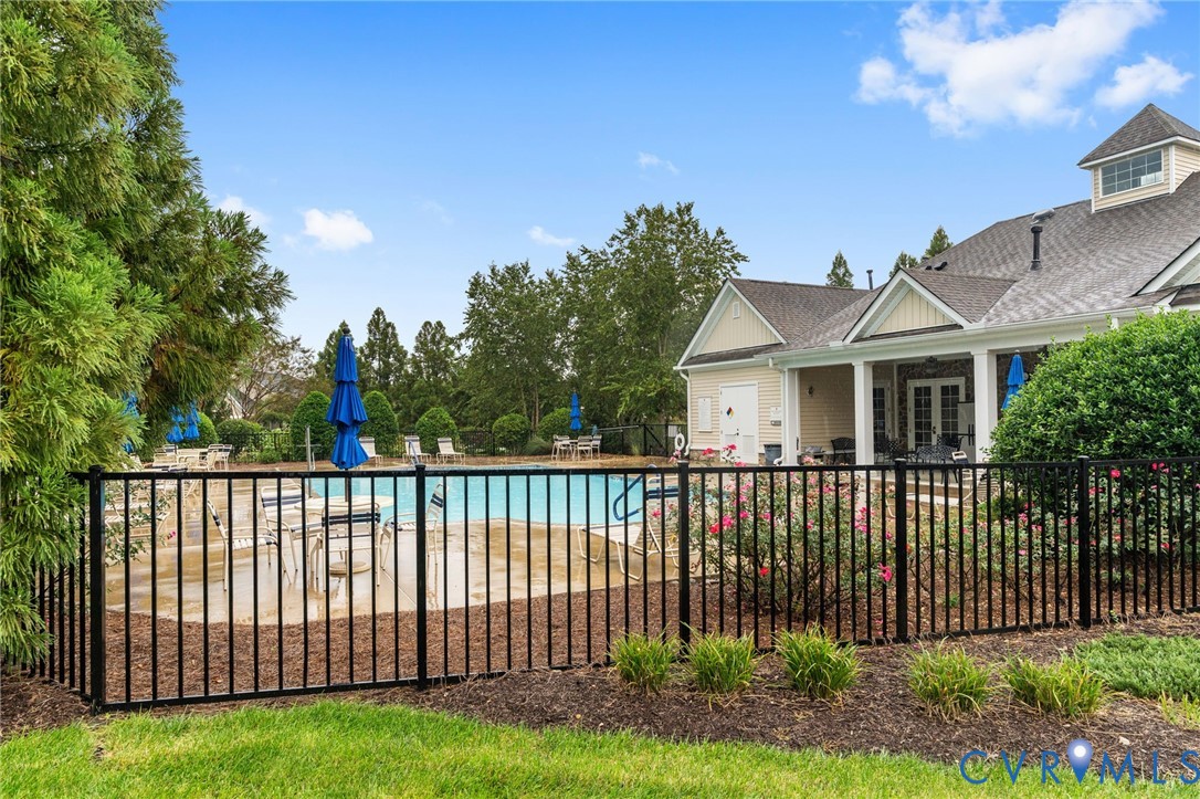 11214 Lantern Way