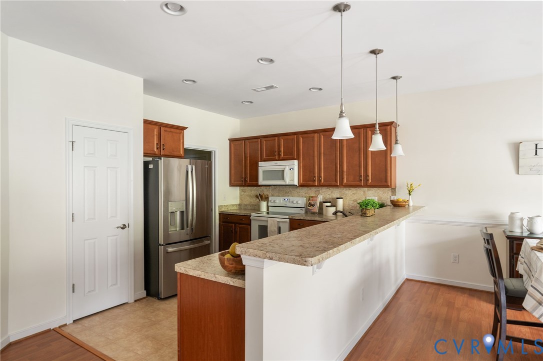 11214 Lantern Way