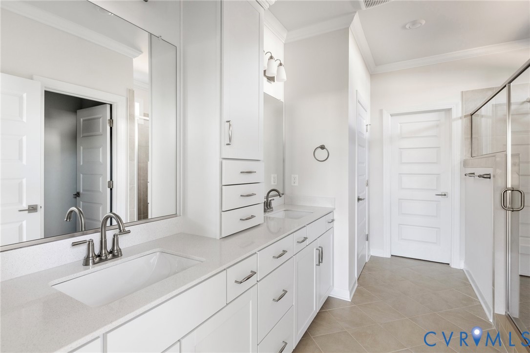 8529 Chimney Rock Dr