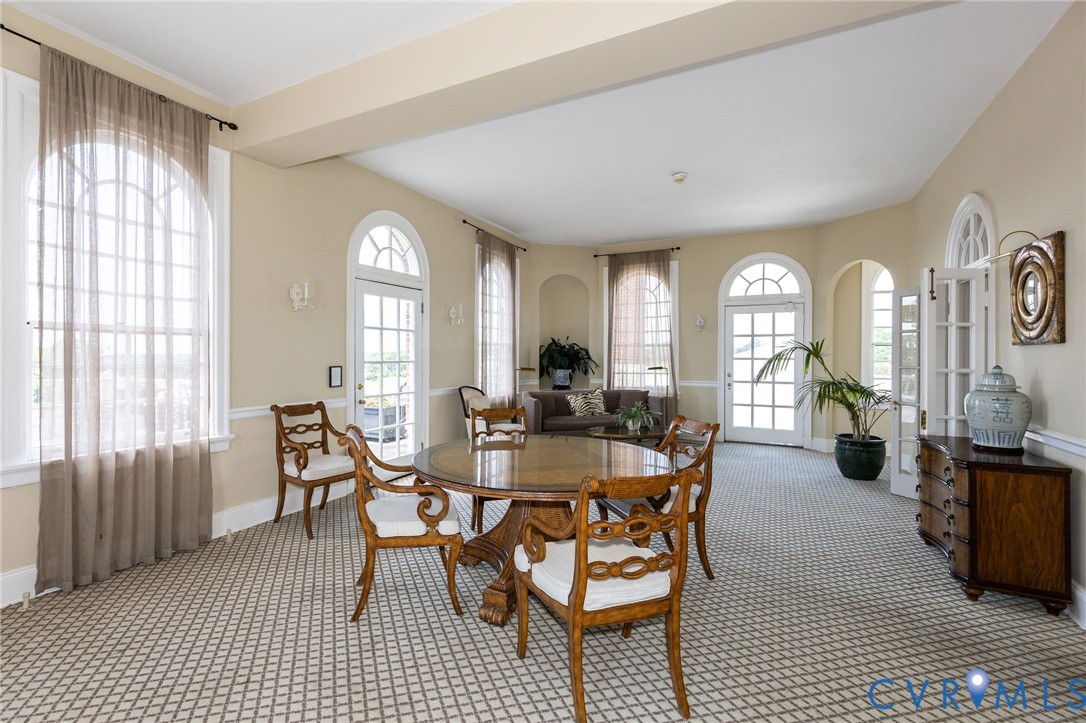 5621 Cary Street Rd Unit#U300