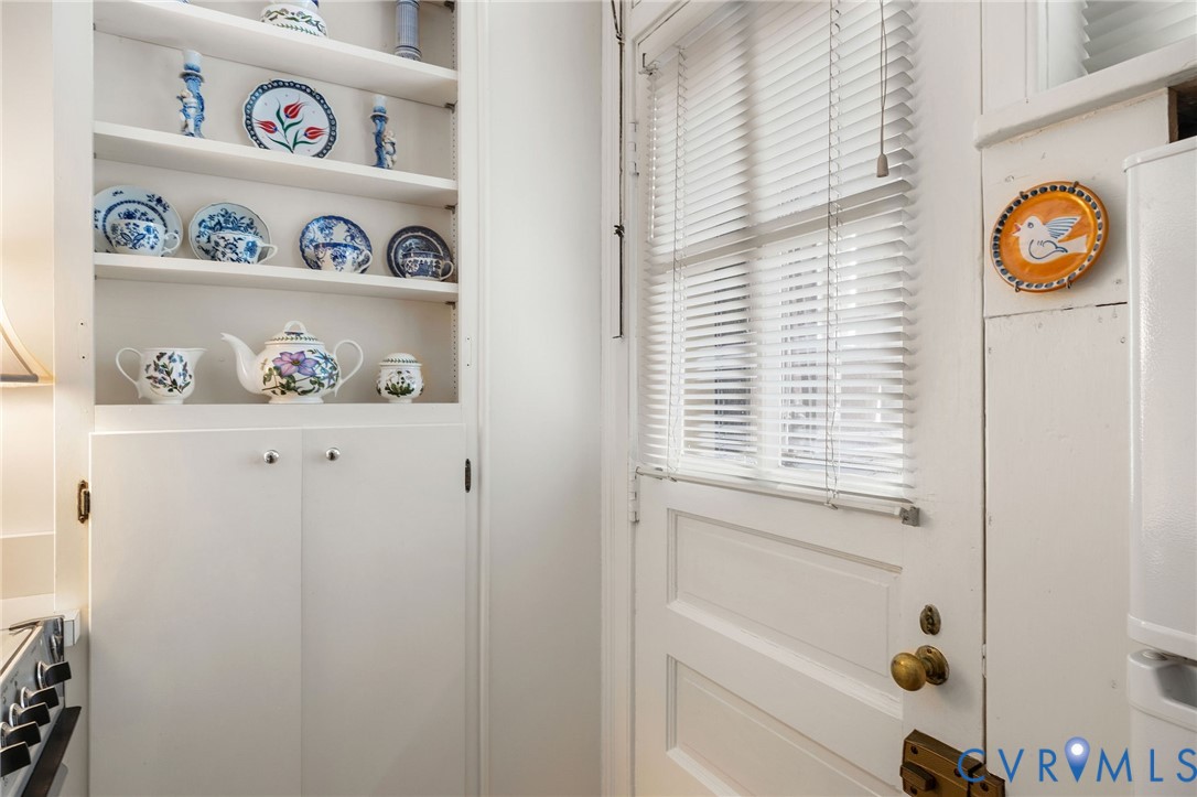 5621 Cary Street Rd Unit#U300