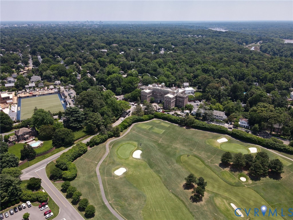 5621 Cary Street Rd Unit#U300